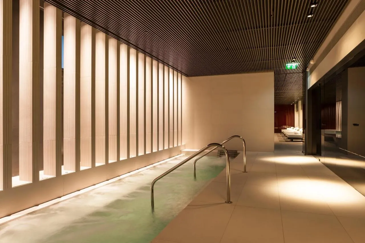 Kozmo Hotel Suites & Spa - Small Luxury Hotels Of The World 布达佩斯