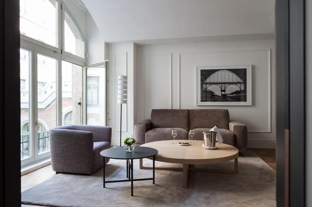 Kozmo Hotel Suites & Spa - Small Luxury Hotels Of The World Budapest